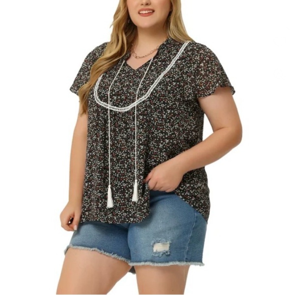 Plus Size Bib Peasant Ditsy Floral Tie Neck Keyhole Chiffon Tassel Blouse Black